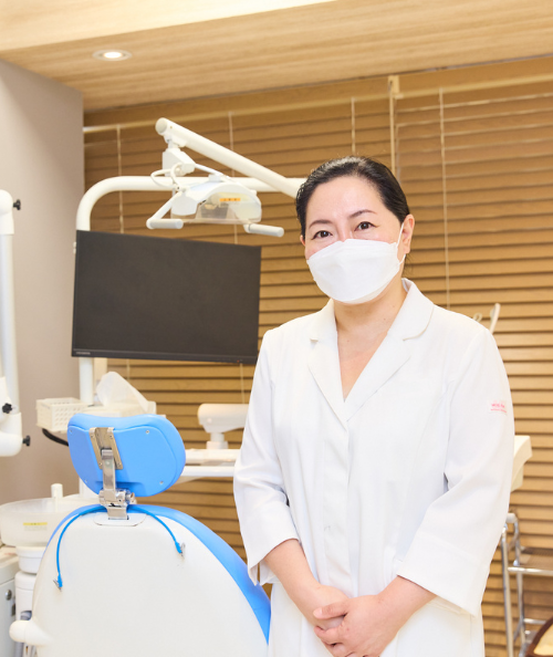 歯科医師 中原麻起