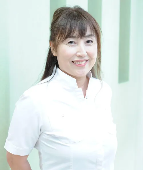 矯正歯科医師 荻原玲子