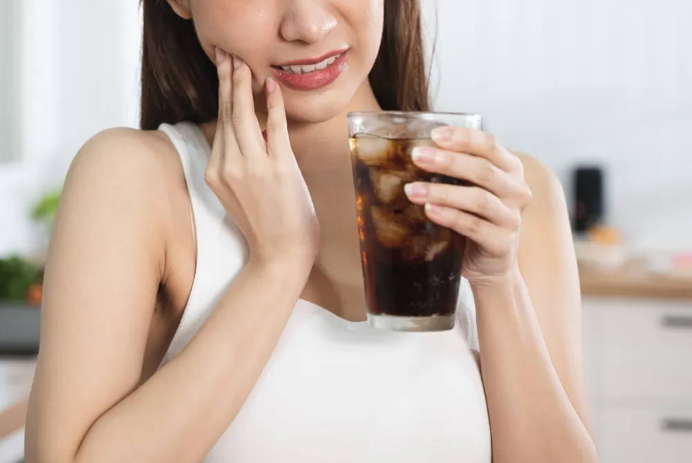 歯がしみる